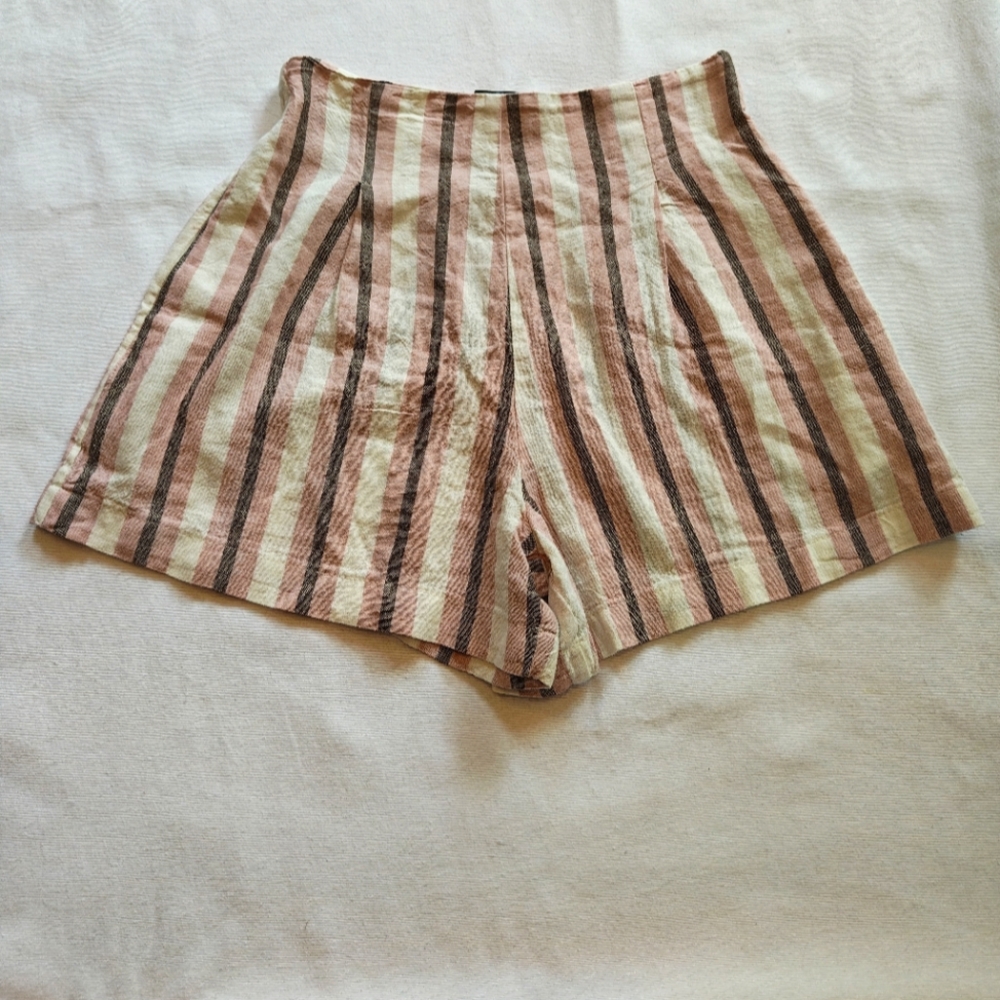 BNWT Striped Blend Linen Shorts